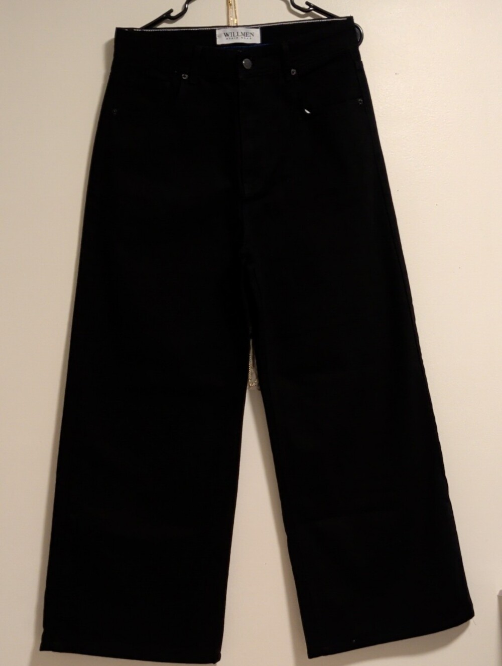 Black Relaxed Wide-Leg Jeans